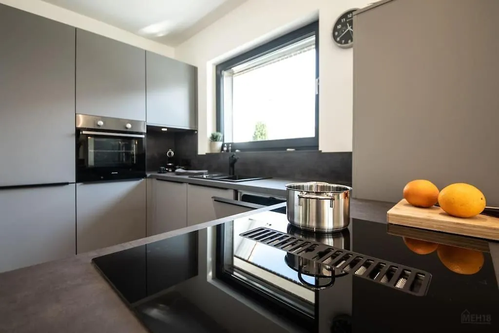 Meh18 _ Neues Ferienapartment In Seenaehe Wasserburg am Bodensee 0*,  Germany